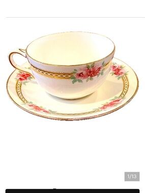 Wedgwood antique bone china tea cup & saucer, white with pink roses & gold trim